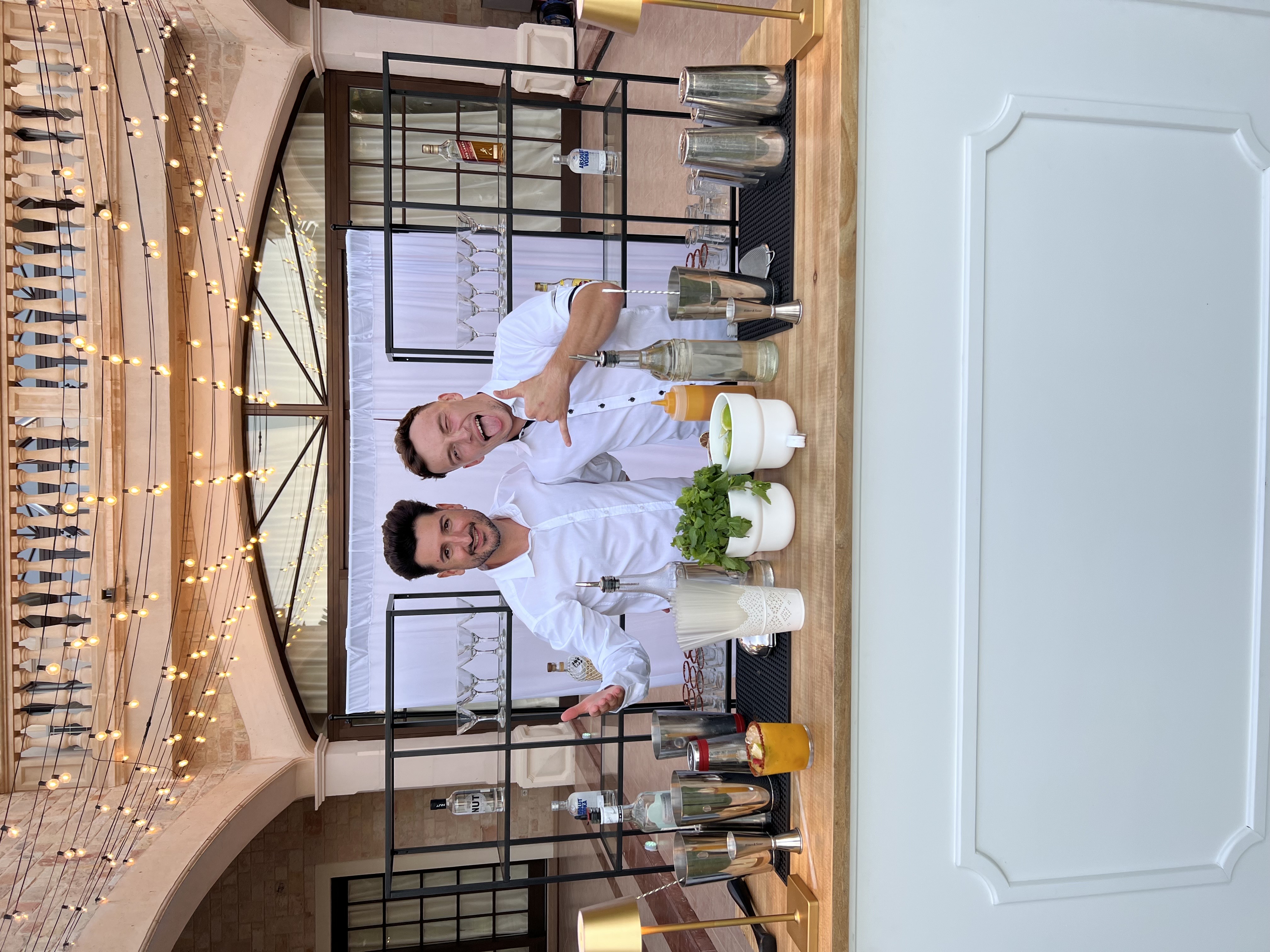 Bitter & Sour bartenders at work